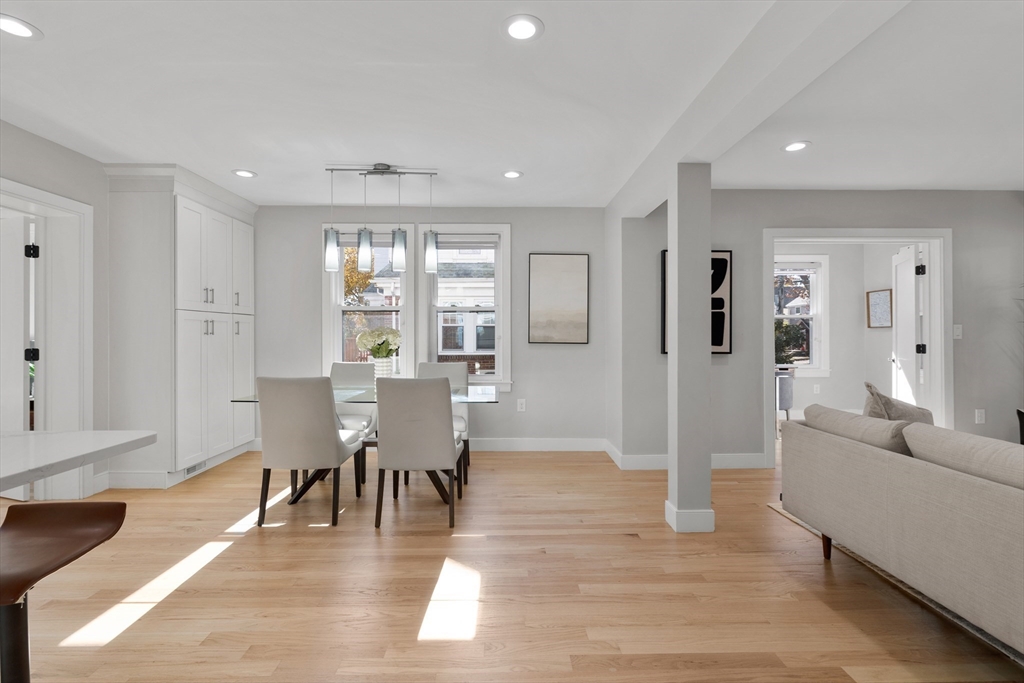 303 Russett Road Chestnut Hill, MA 02467 - Photo 11 of 36