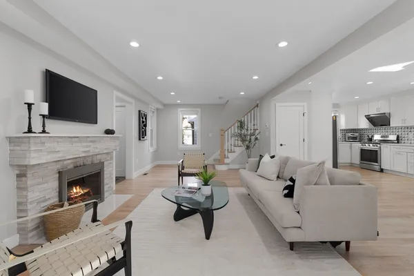 $1,990,000 | 303 Russett Road, Chestnut Hill, MA 02467