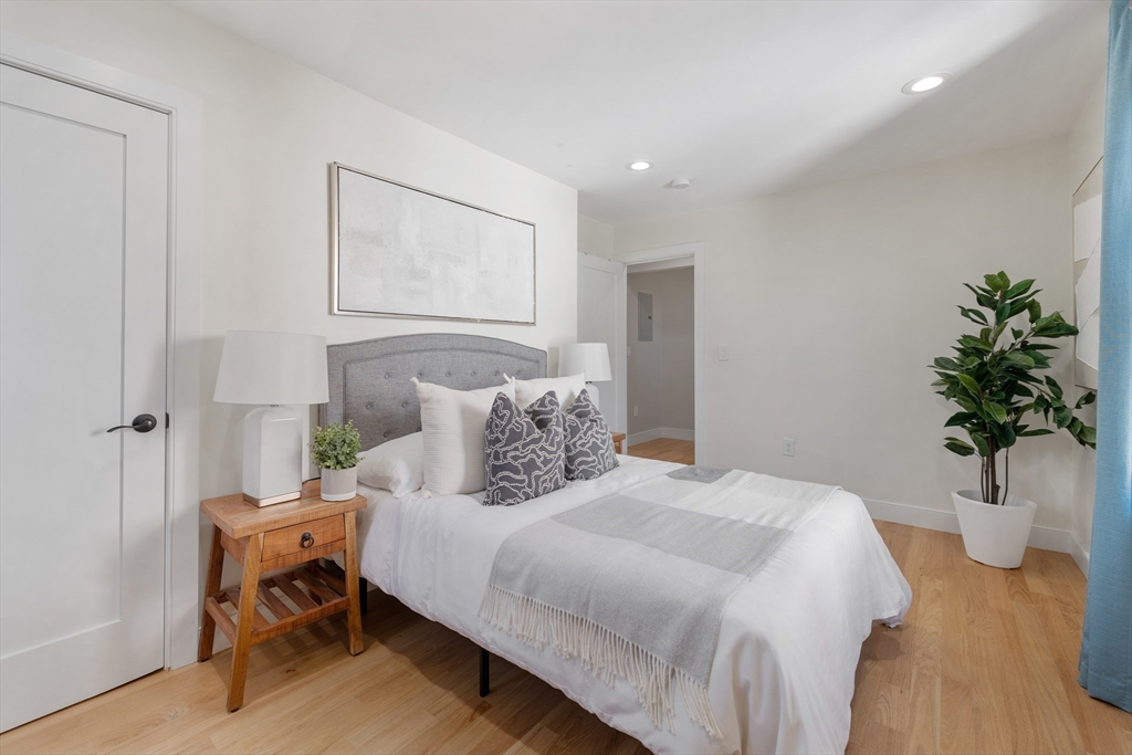 303 Russett Road Chestnut Hill, MA 02467 - Photo 19 of 36