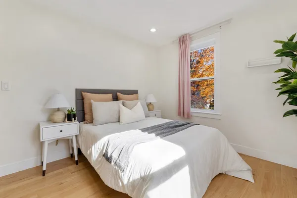 $1,990,000 | 303 Russett Road, Chestnut Hill, MA 02467