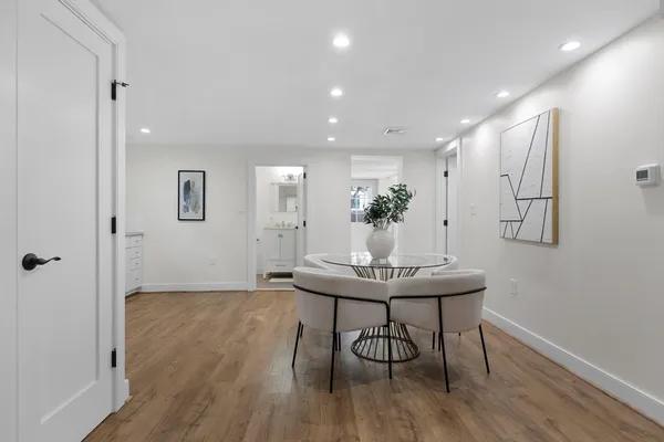 $1,990,000 | 303 Russett Road, Chestnut Hill, MA 02467