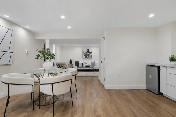 $1,990,000 | 303 Russett Road, Chestnut Hill, MA 02467