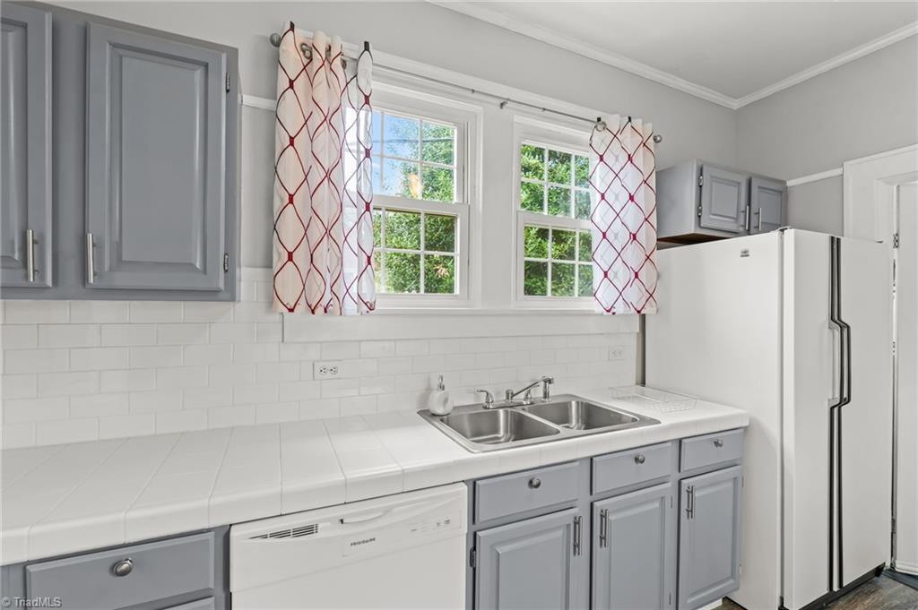 218 Queen Anne Road Salisbury, NC 28144 - Photo 28 of 40 Gallery Image 28