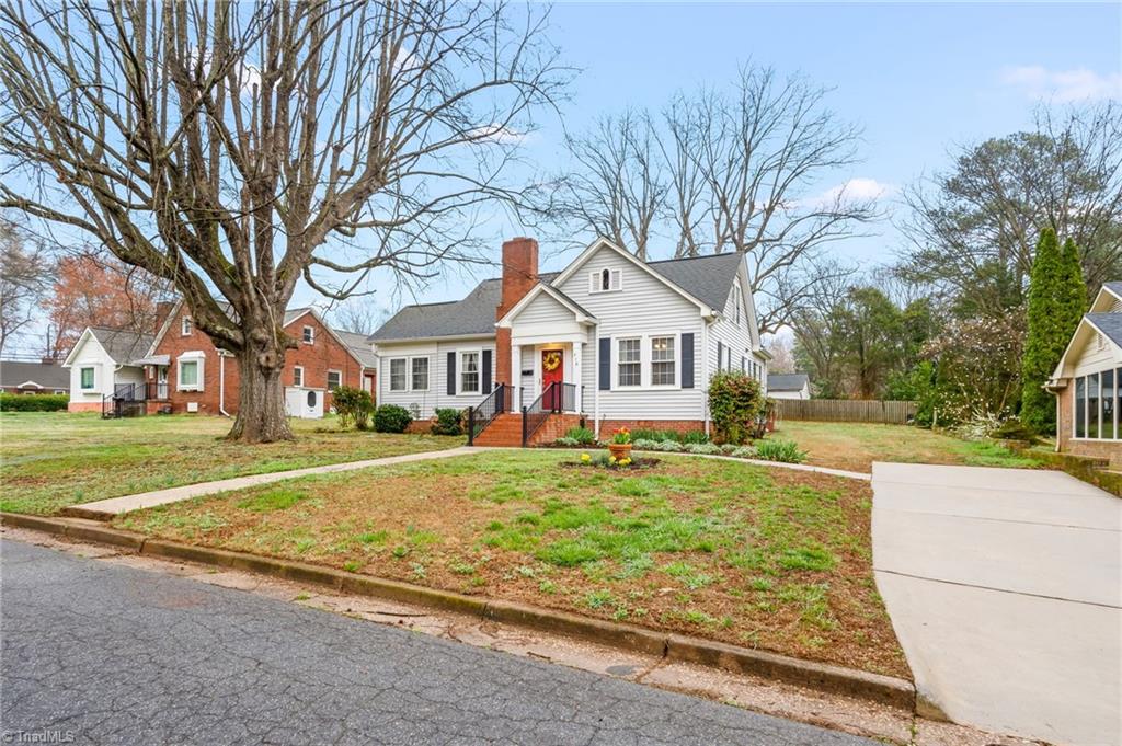 218 Queen Anne Road Salisbury, NC 28144 - Photo 3 of 40 Gallery Image 3