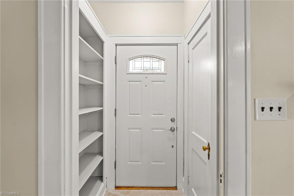 218 Queen Anne Road Salisbury, NC 28144 - Photo 6 of 40 Gallery Image 6