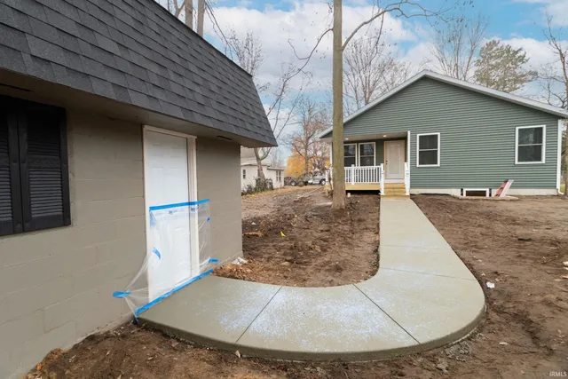 $284,900 | 455 James Street, Elkhart, IN 46516