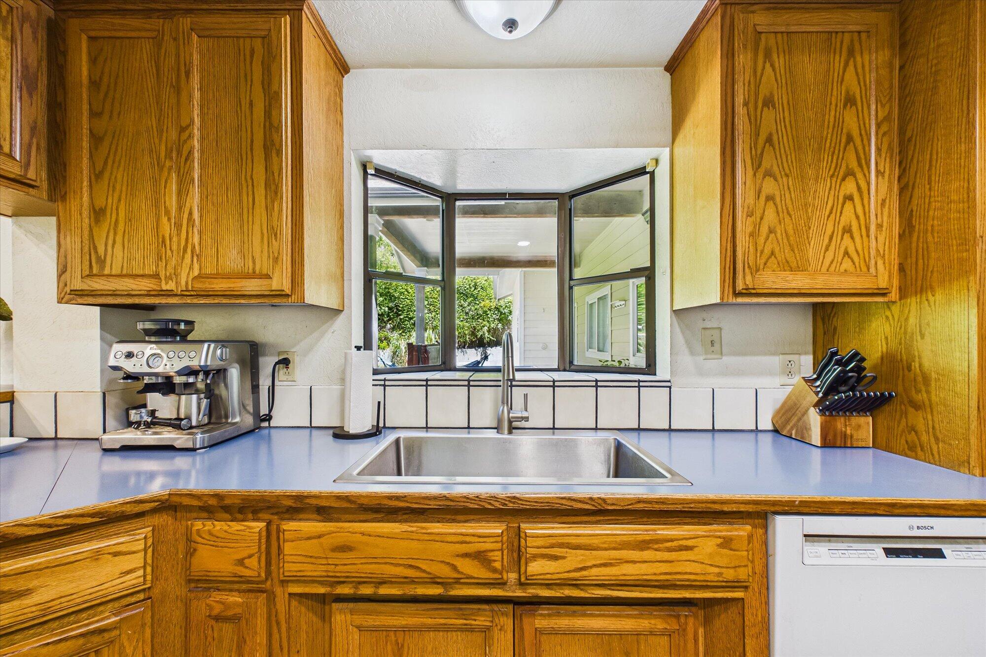 655 Gibson Creek Road Whitethorn, CA 95589 - Photo 12 of 60