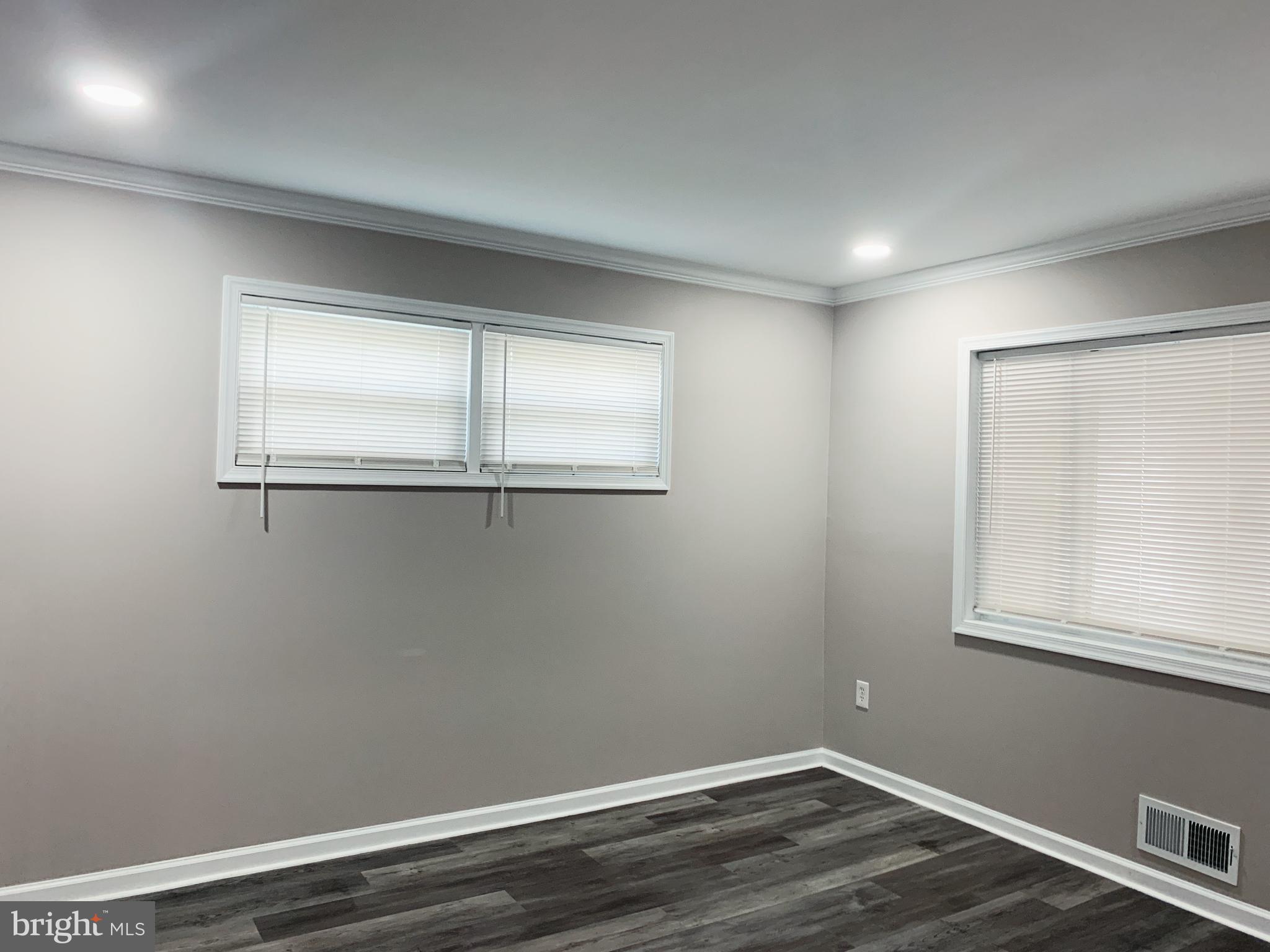 323 Southeastern Terrace Baltimore, MD 21221 - Photo 16 of 42 Gallery Image 16