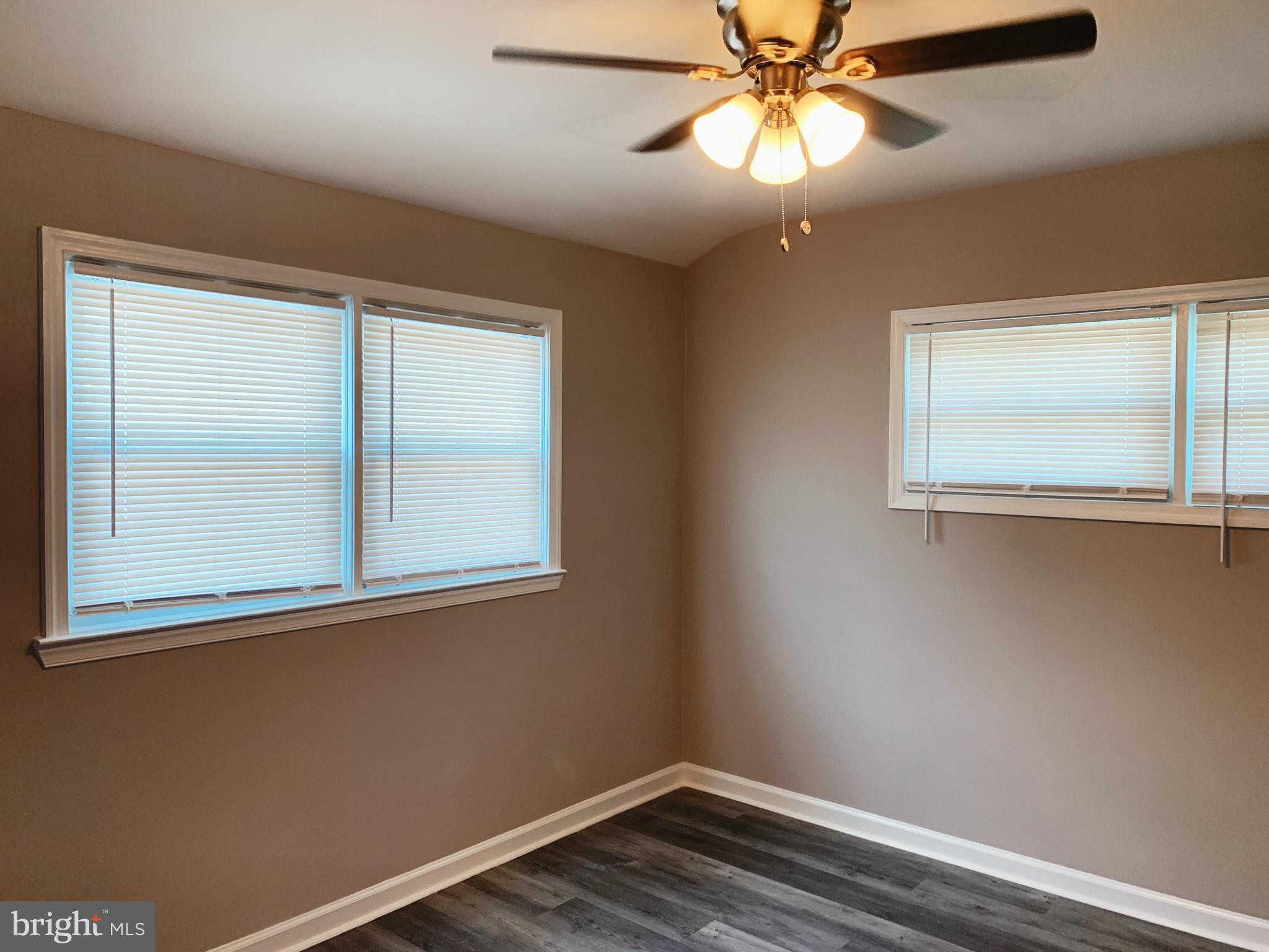 323 Southeastern Terrace Baltimore, MD 21221 - Photo 24 of 42 Gallery Image 24