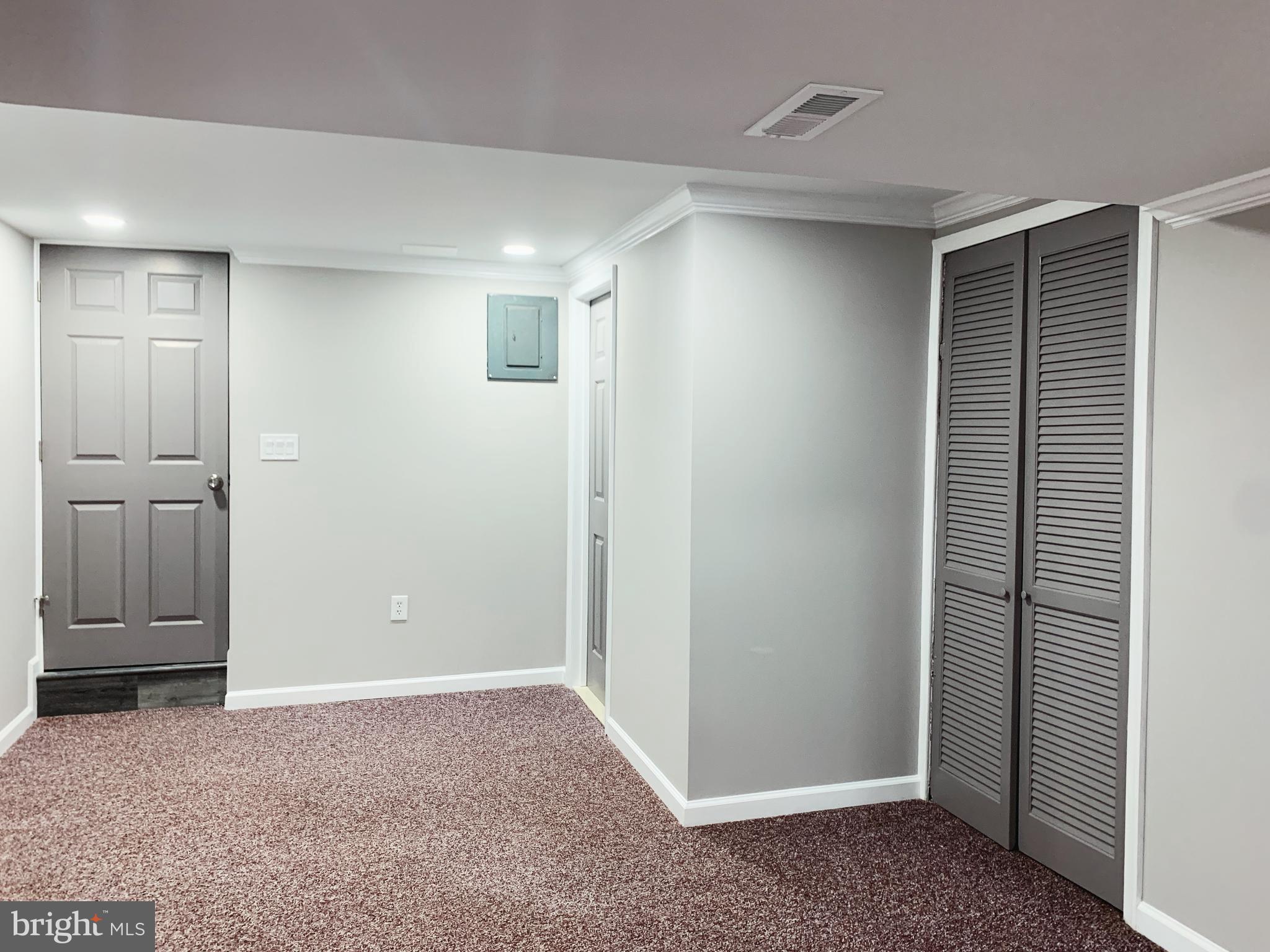 323 Southeastern Terrace Baltimore, MD 21221 - Photo 36 of 42 Gallery Image 36