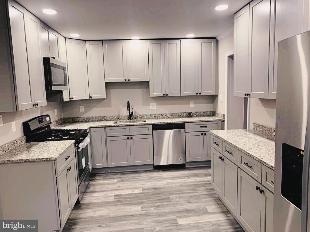 323 Southeastern Terrace Baltimore, MD 21221 - Photo 6 of 42 Gallery Image 6