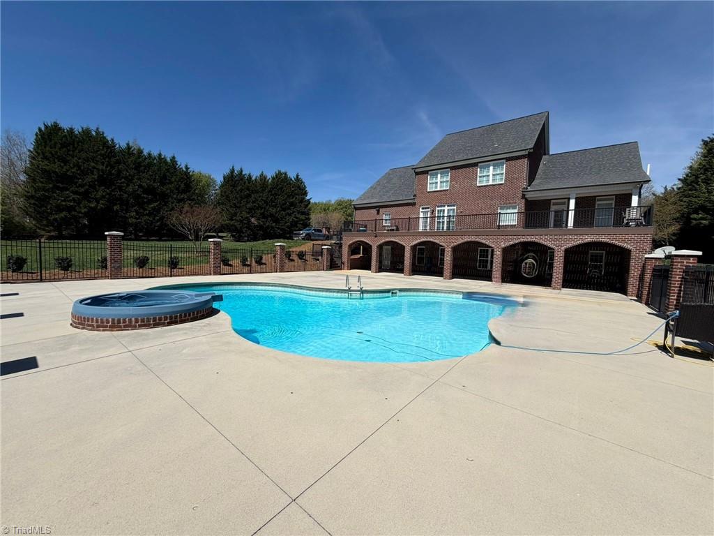 126 Windermere Way King, NC 27021 - Photo 3 of 25