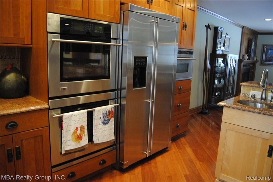 2000 Carleton Rockwood Road Carleton, MI 48117 - Photo 12 of 25 Kitchen