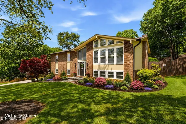 $579,000 | 9957 Tierra Verde Drive, Knoxville, TN 37922