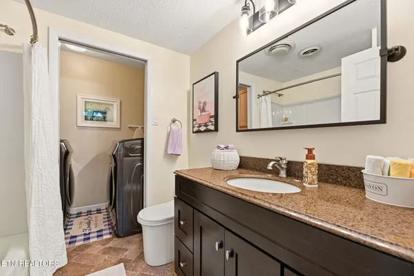 $579,000 | 9957 Tierra Verde Drive, Knoxville, TN 37922