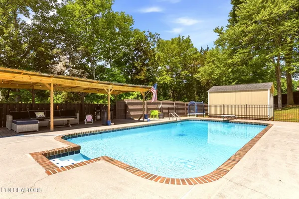 $579,000 | 9957 Tierra Verde Drive, Knoxville, TN 37922