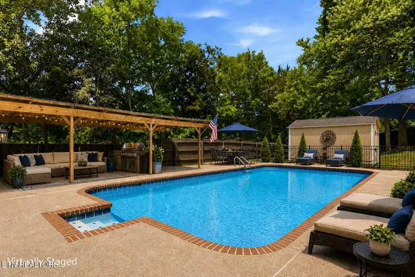 $579,000 | 9957 Tierra Verde Drive, Knoxville, TN 37922