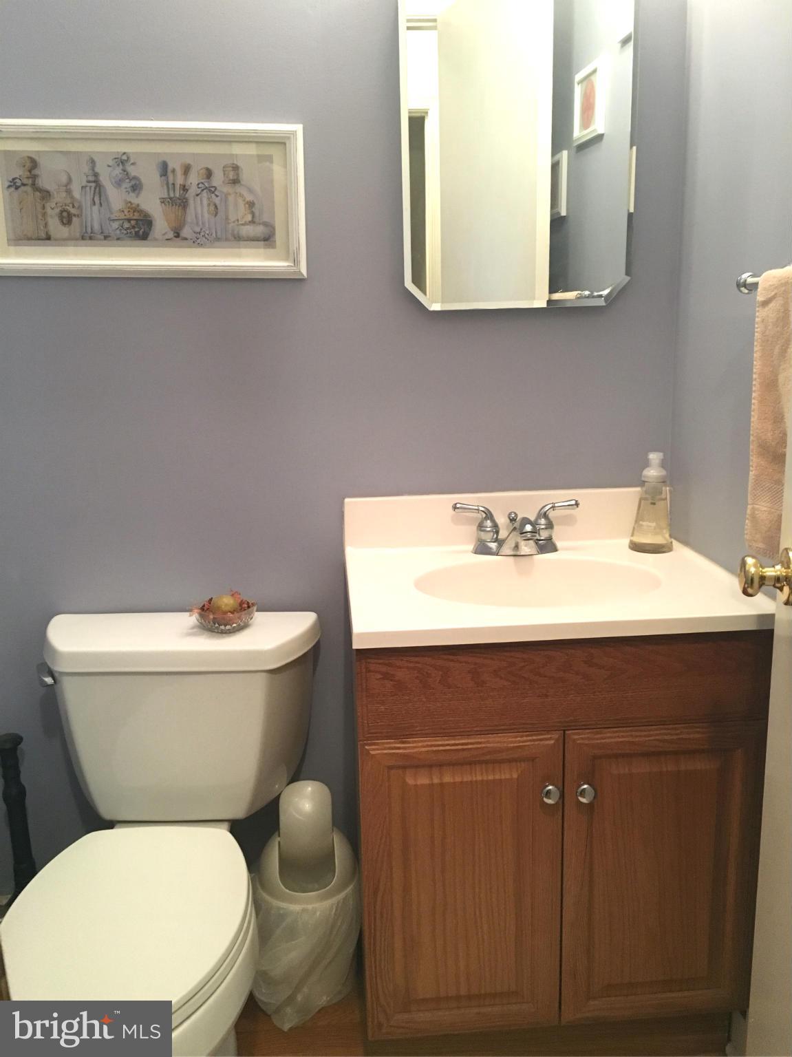 11911 Bennett Road Herndon, VA 20171 - Photo 16 of 27 Bath