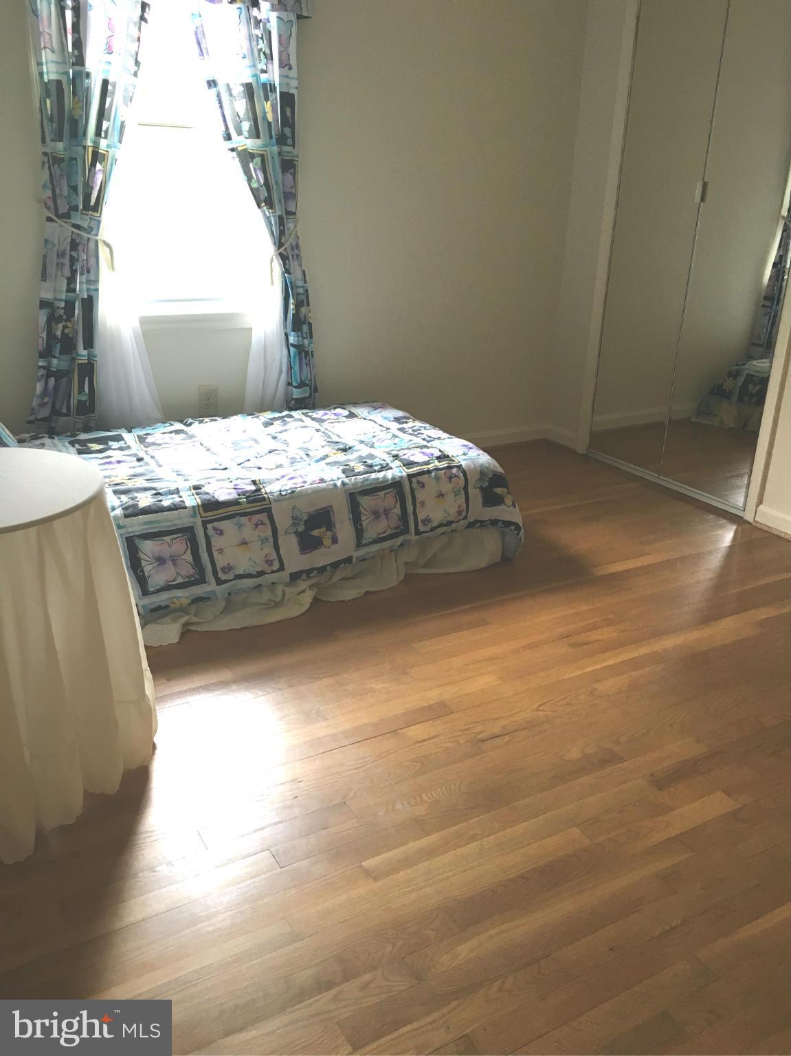 11911 Bennett Road Herndon, VA 20171 - Photo 20 of 27 Bedroom