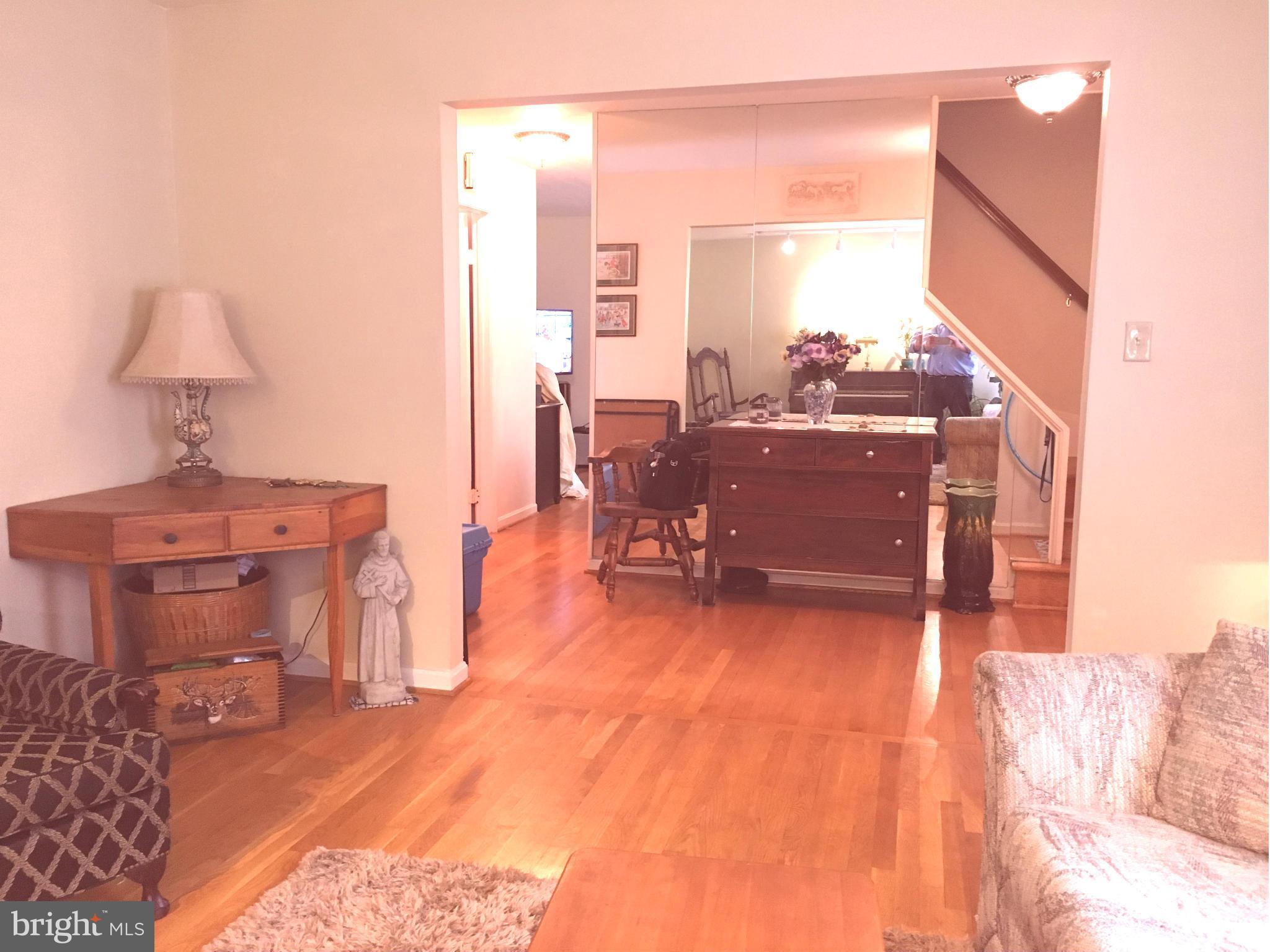 11911 Bennett Road Herndon, VA 20171 - Photo 7 of 27 Interior (General)