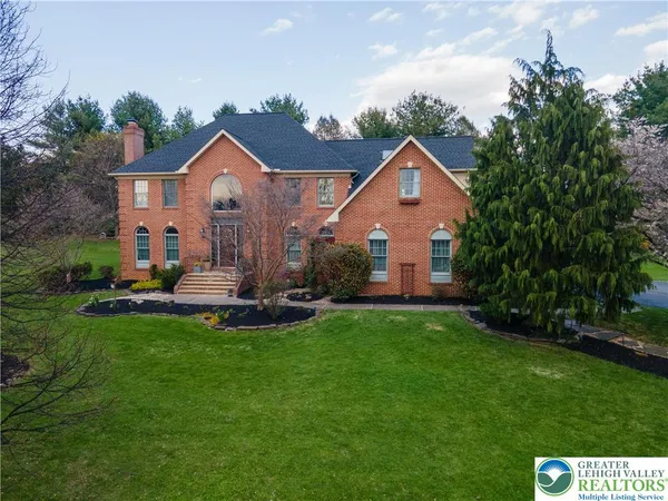 $879,900 | 4260 Farmersville Court, Easton, PA 18045