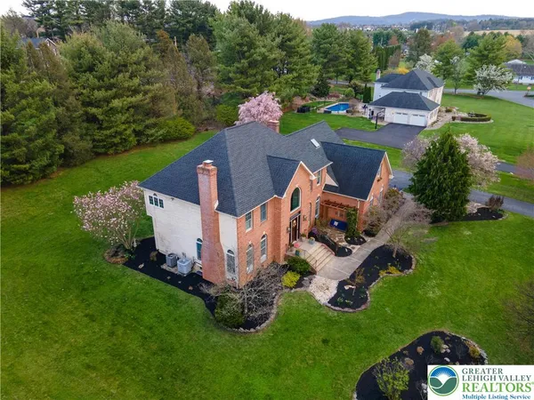 $879,900 | 4260 Farmersville Court, Easton, PA 18045