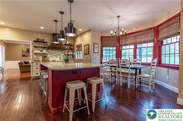 $879,900 | 4260 Farmersville Court, Easton, PA 18045