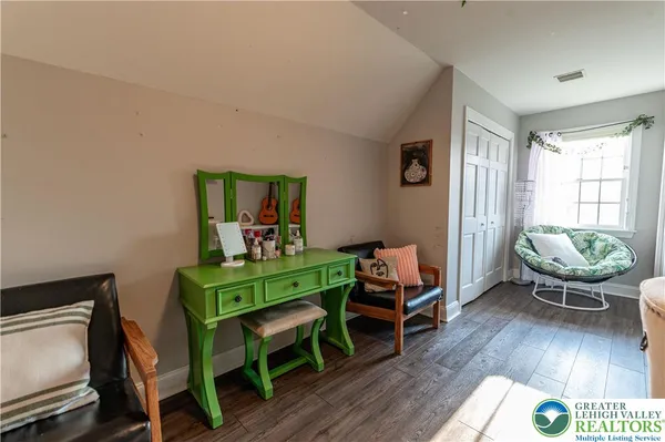 $879,900 | 4260 Farmersville Court, Easton, PA 18045