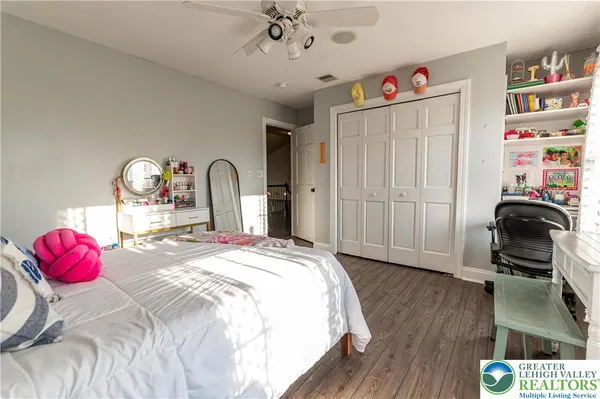 $879,900 | 4260 Farmersville Court, Easton, PA 18045