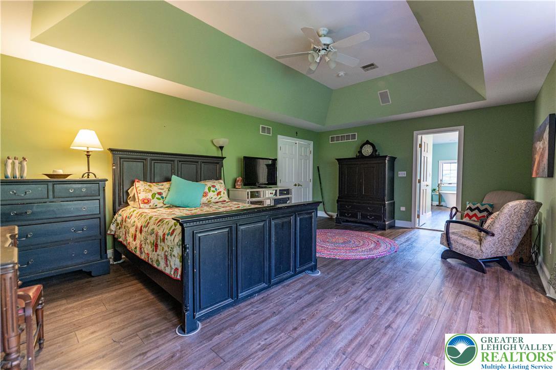 4260 Farmersville Court Easton, PA 18045 - Photo 6 of 79