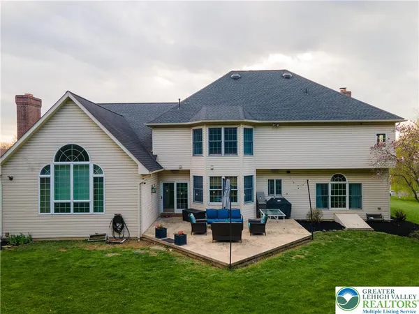 $879,900 | 4260 Farmersville Court, Easton, PA 18045