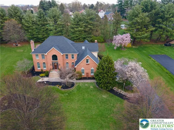 $879,900 | 4260 Farmersville Court, Easton, PA 18045