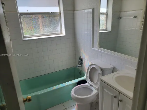 $3,500 | 1810 North 62nd Avenue, Hollywood, FL 33024