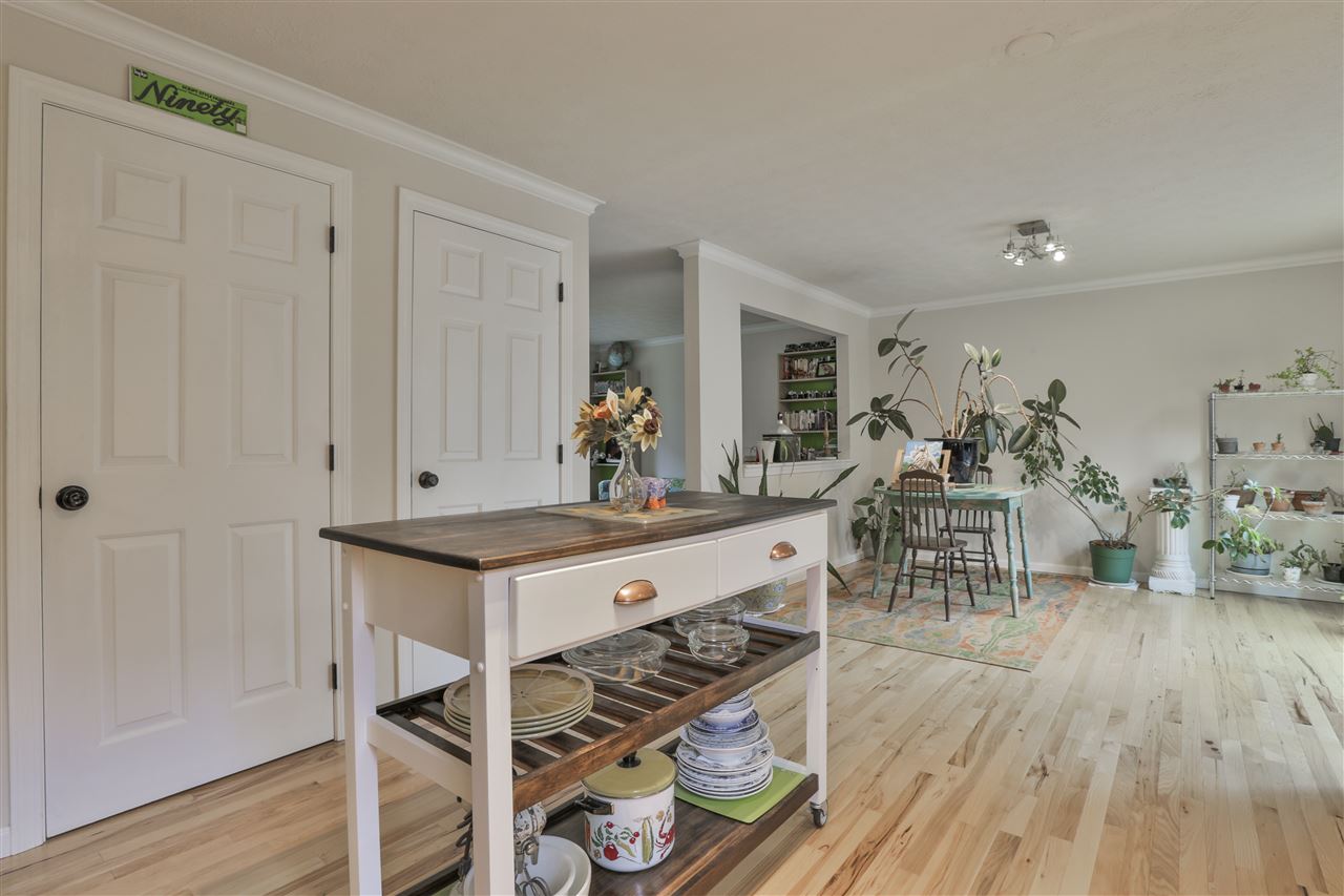 52 Hillcrest Road Litchfield, NH 03052 - Photo 10 of 30