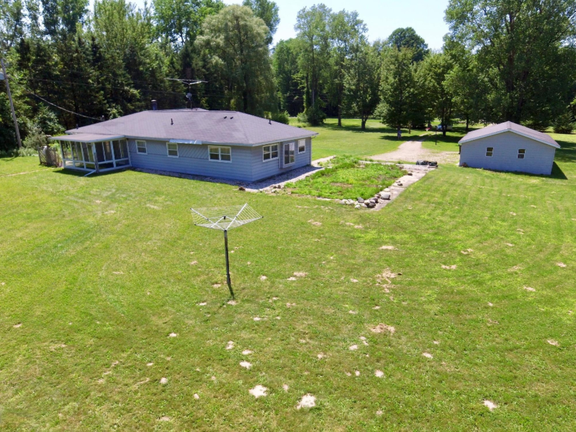 6278 Defield Road Coloma, MI 49038 - Photo 6 of 39 6