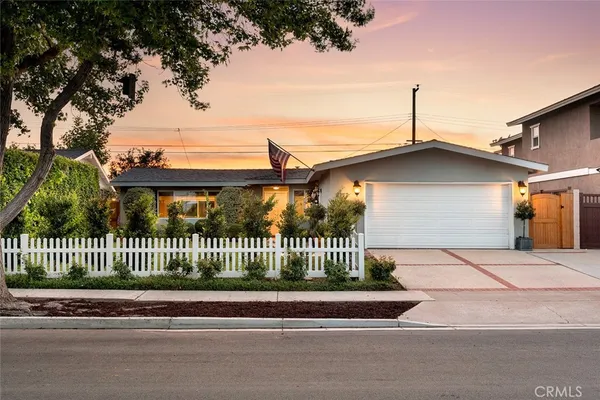 $1,575,000 | 3217 Montana Avenue, Costa Mesa, CA 92626