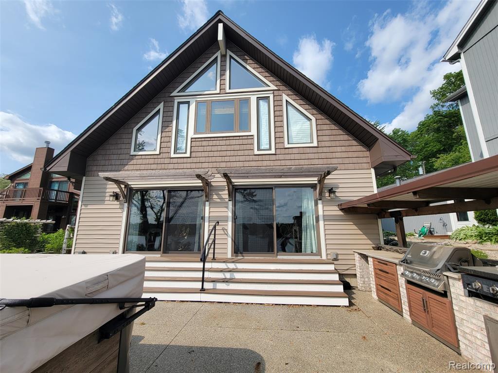 9635 Norman Road Clarkston, MI 48348 - Photo 32 of 33 Gallery Image 32