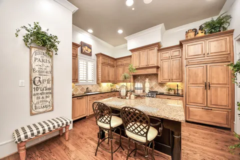 $795,000 | 1406 Lake Pointe Parkway, Sugar Land, TX 77478