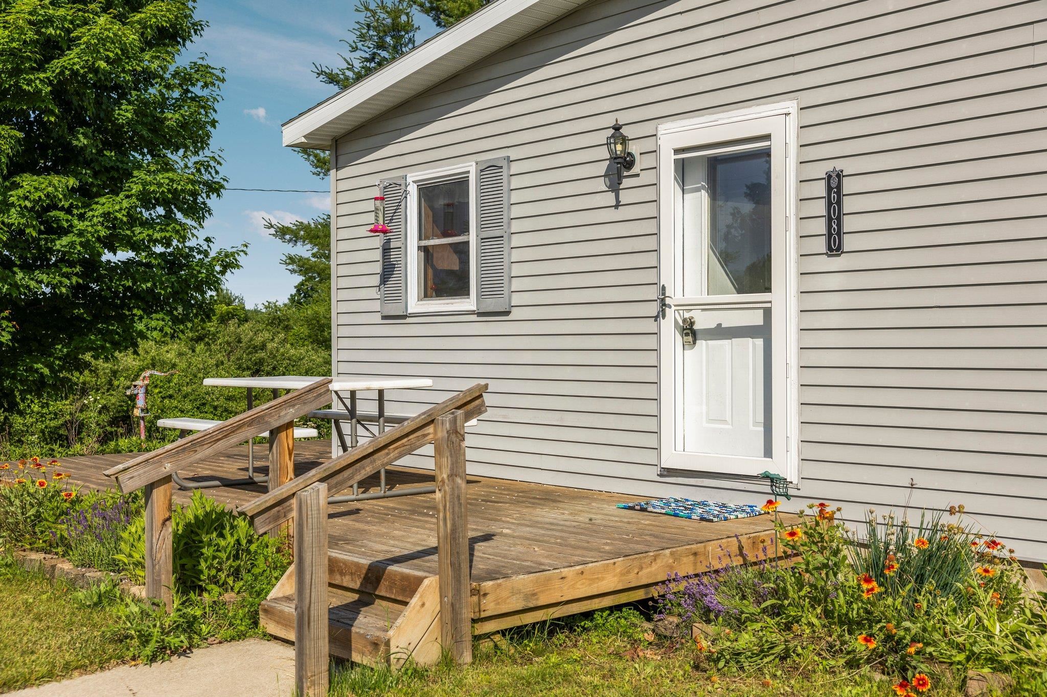 6080 River Road Benzonia, MI 49616 - Photo 20 of 86