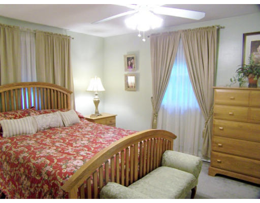 36 Chandler Road Andover, MA 01810 - Photo 9 of 21 Gallery Image 9