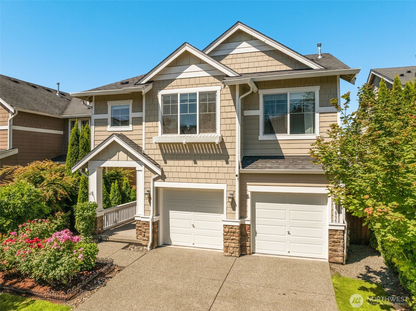 17806 39th Avenue Southeast Bothell, WA 98012 - Photo 2 of 37