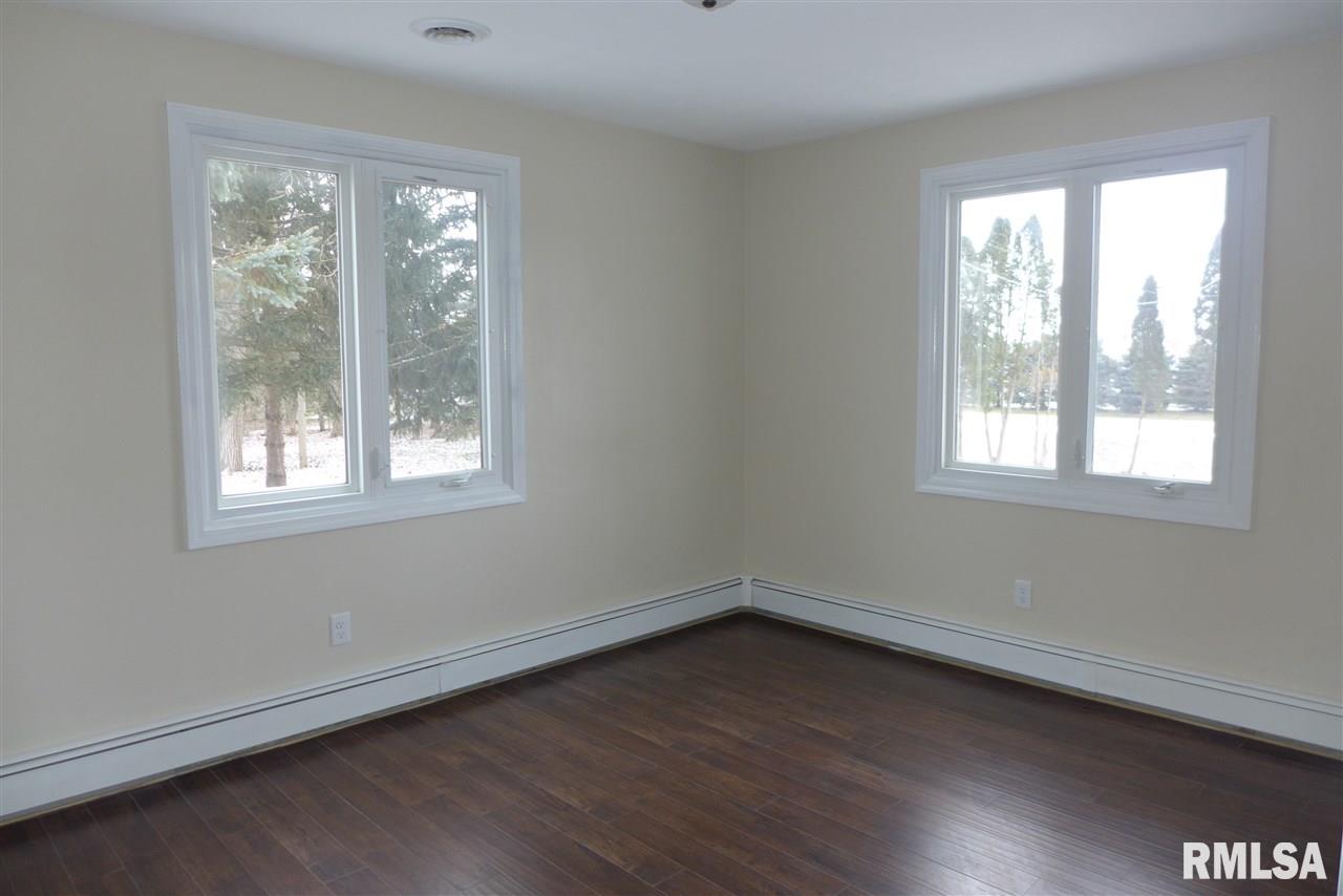 2014 West Alta Road Peoria, IL 61615 - Photo 17 of 27 Gallery Image 17