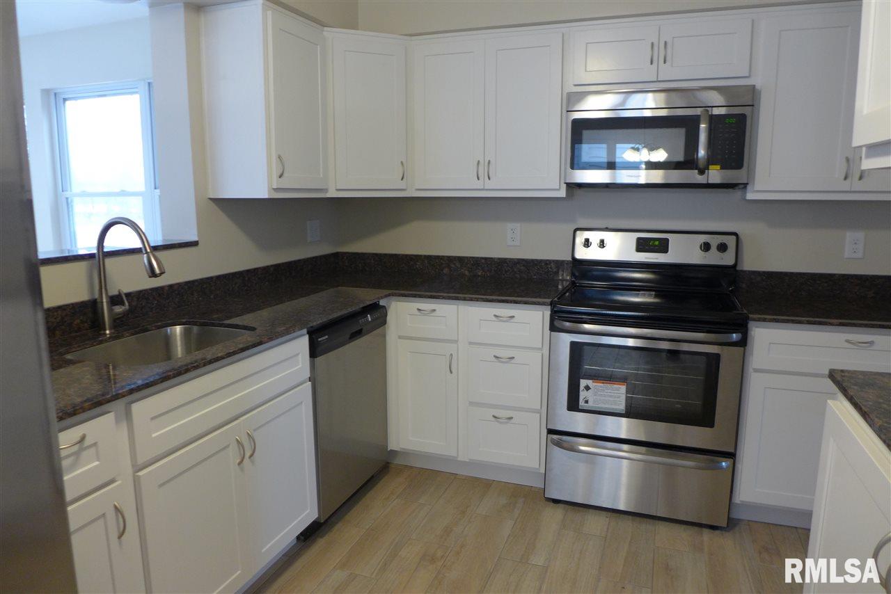 2014 West Alta Road Peoria, IL 61615 - Photo 5 of 27 Gallery Image 5