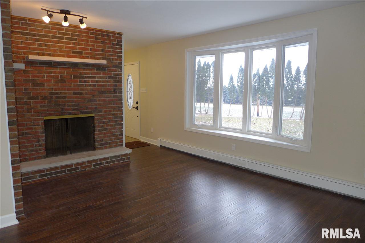 2014 West Alta Road Peoria, IL 61615 - Photo 9 of 27 Gallery Image 9