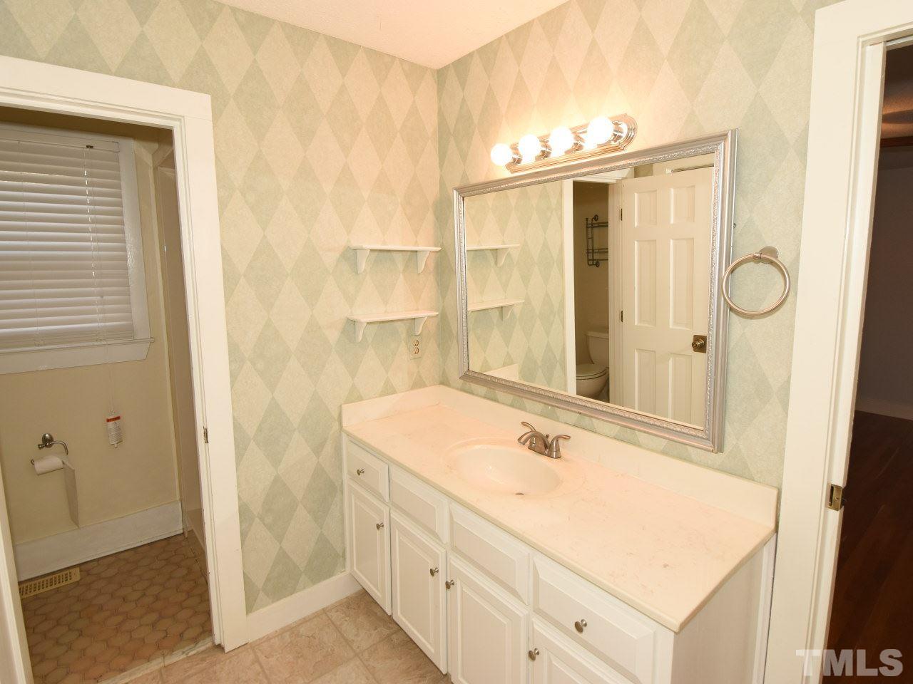 6704 Sunhaven Place Raleigh, NC 27615 - Photo 15 of 21 Gallery Image 15