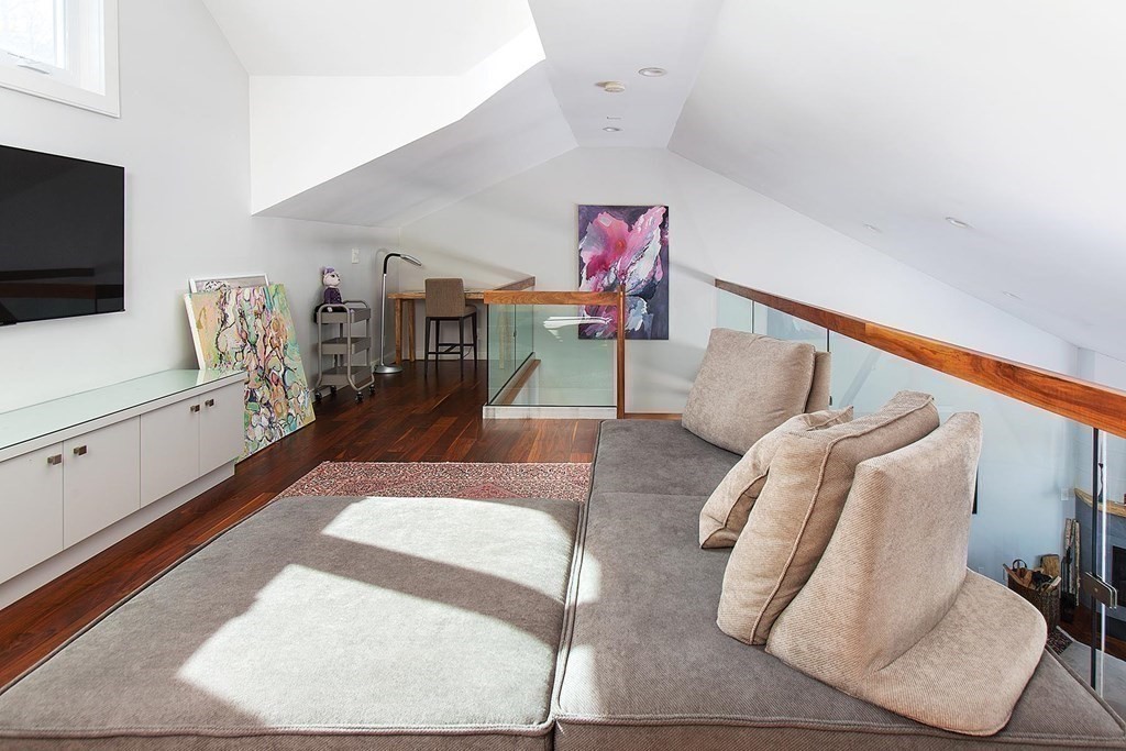 109 Algonquin Road, Unit 109 Newton, MA 02467 - Photo 11 of 19 Gallery Image 11