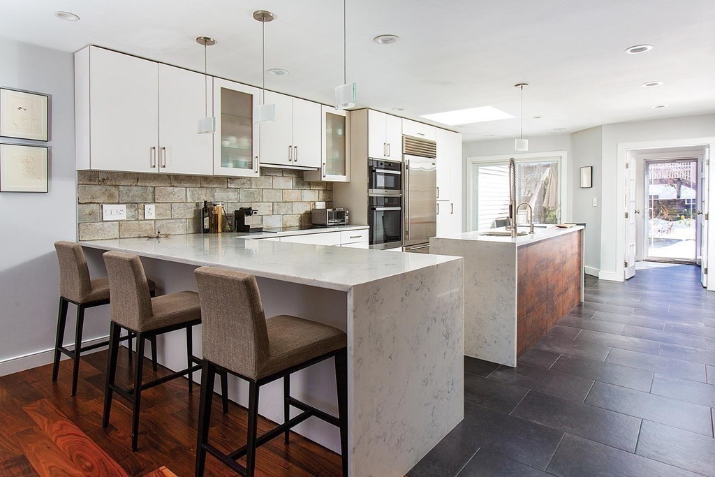109 Algonquin Road, Unit 109 Newton, MA 02467 - Photo 6 of 19 Gallery Image 6