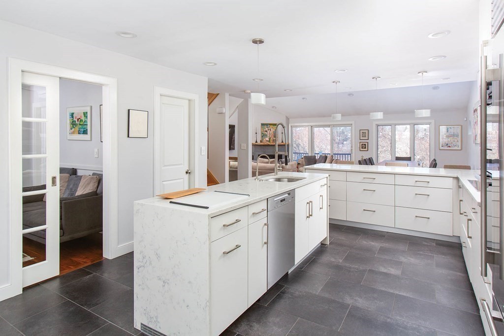 109 Algonquin Road, Unit 109 Newton, MA 02467 - Photo 7 of 19 Gallery Image 7