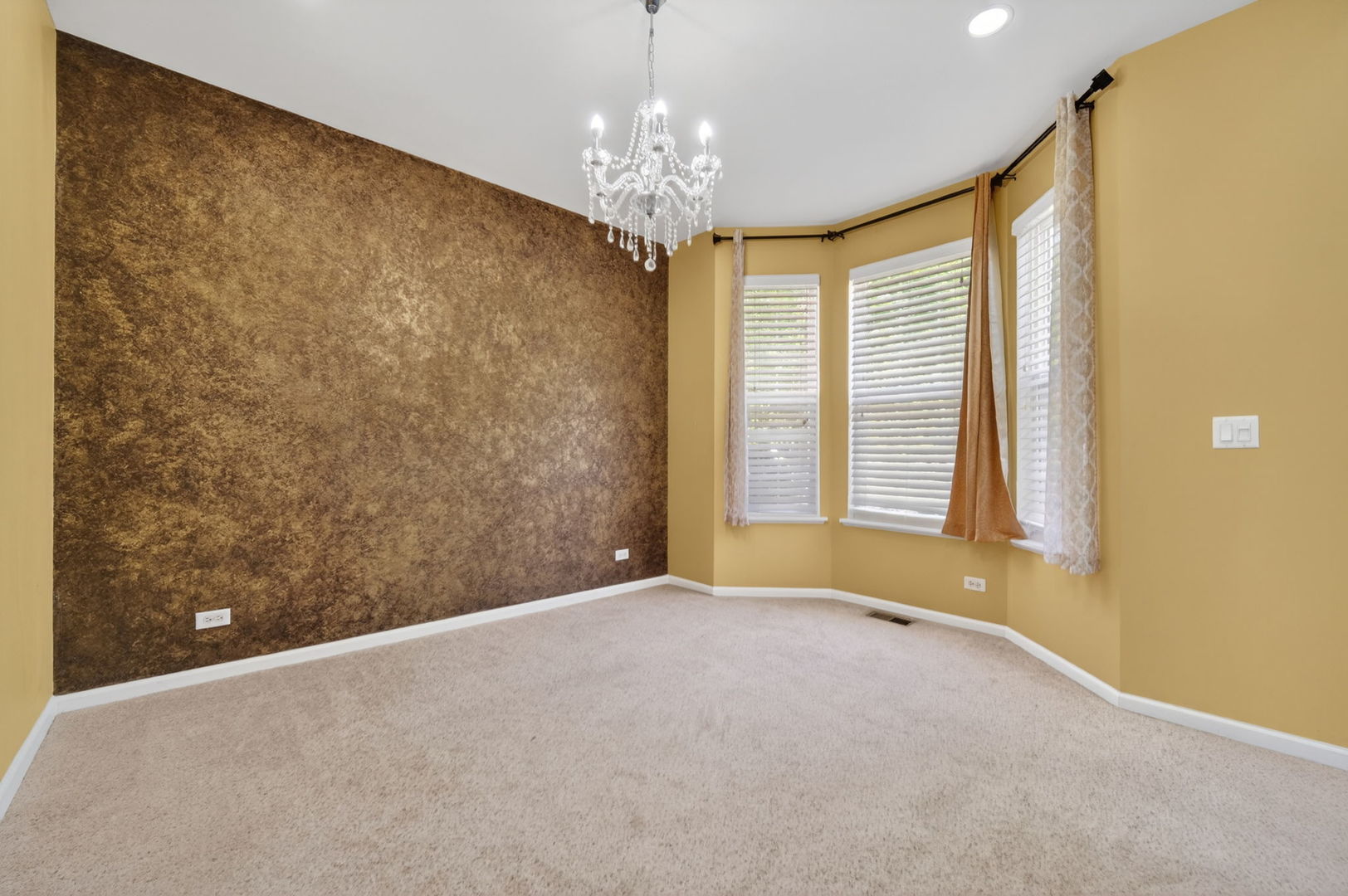 2743 Rourke Drive Aurora, IL 60503 - Photo 14 of 40