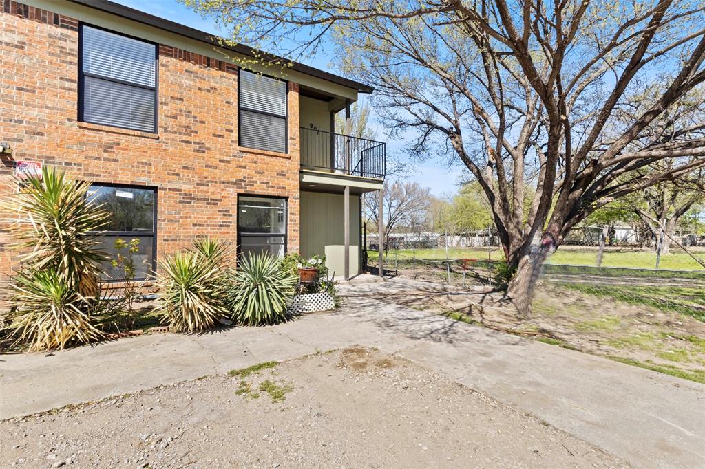 908 Isbell Road, Unit D Fort Worth, TX 76114 - Photo 5 of 16